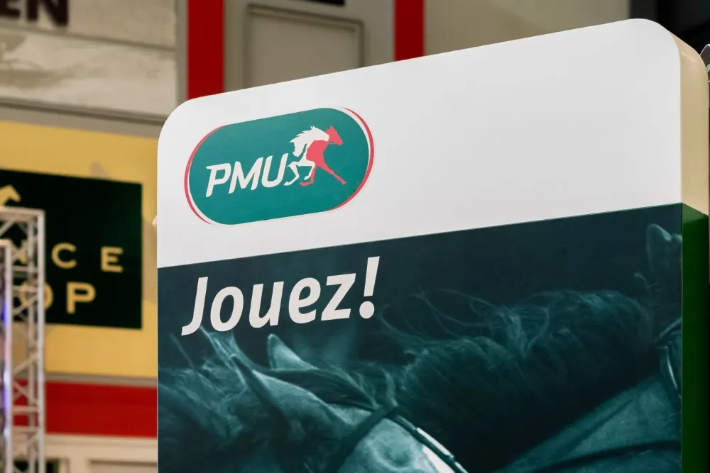 PMU près de Châlus